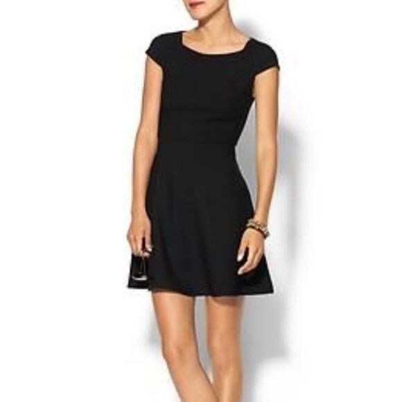 French Connection Classic Women's Black Whisper Ruth Flare Dress Size 6 … - Picture 1 of 5